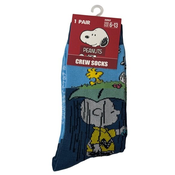 Snoopy & Charlie Brown Socks Peanuts Cartoon Crew Socks | Retro Holiday Gift - Picture 1 of 2